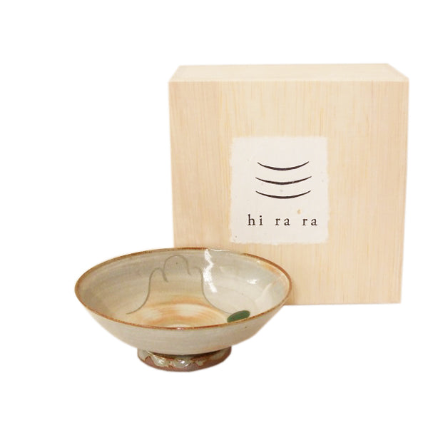 越前焼 越前うすくち盃 ひらら 冬 ハンドメイド酒器 純国産 伝統工芸 日本酒 冷酒 大吟醸 杯 ぐい呑 おちょこ