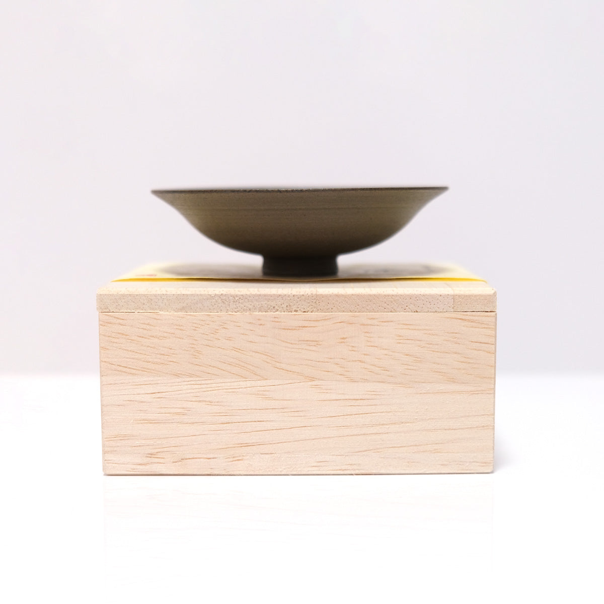 越前焼 越前薄作り 極盃 匠 （たくみ） ハンドメイド酒器 純国産 伝統工芸 日本酒 冷酒 大吟醸 薄焼 ギフト プレゼント