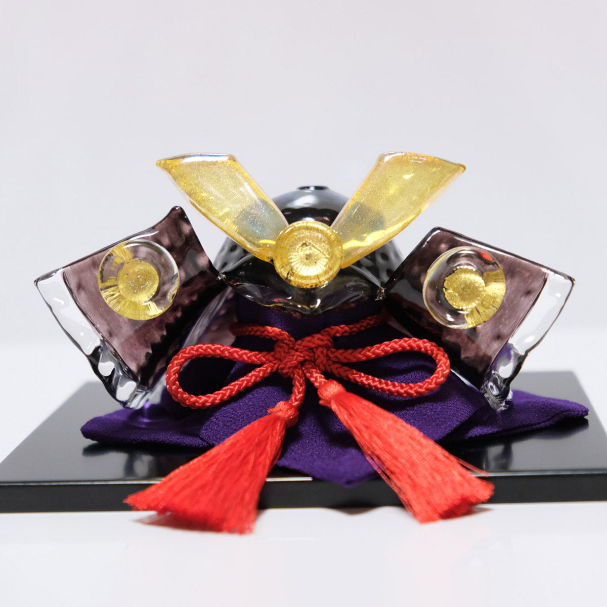 ガラスの兜（黒） glass calico グラスキャリコ ハンドメイド ガラスアート 5月 端午の節句 五月人形 兜飾り オブジェ 室内 インテリア お祝い ギフト