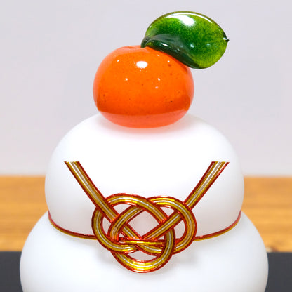 ガラスの白い鏡餅（L） glass calico グラスキャリコ ハンドメイド ガラスアート 化粧箱付 ガラス製 かがみもち オブジェ 置物 お正月