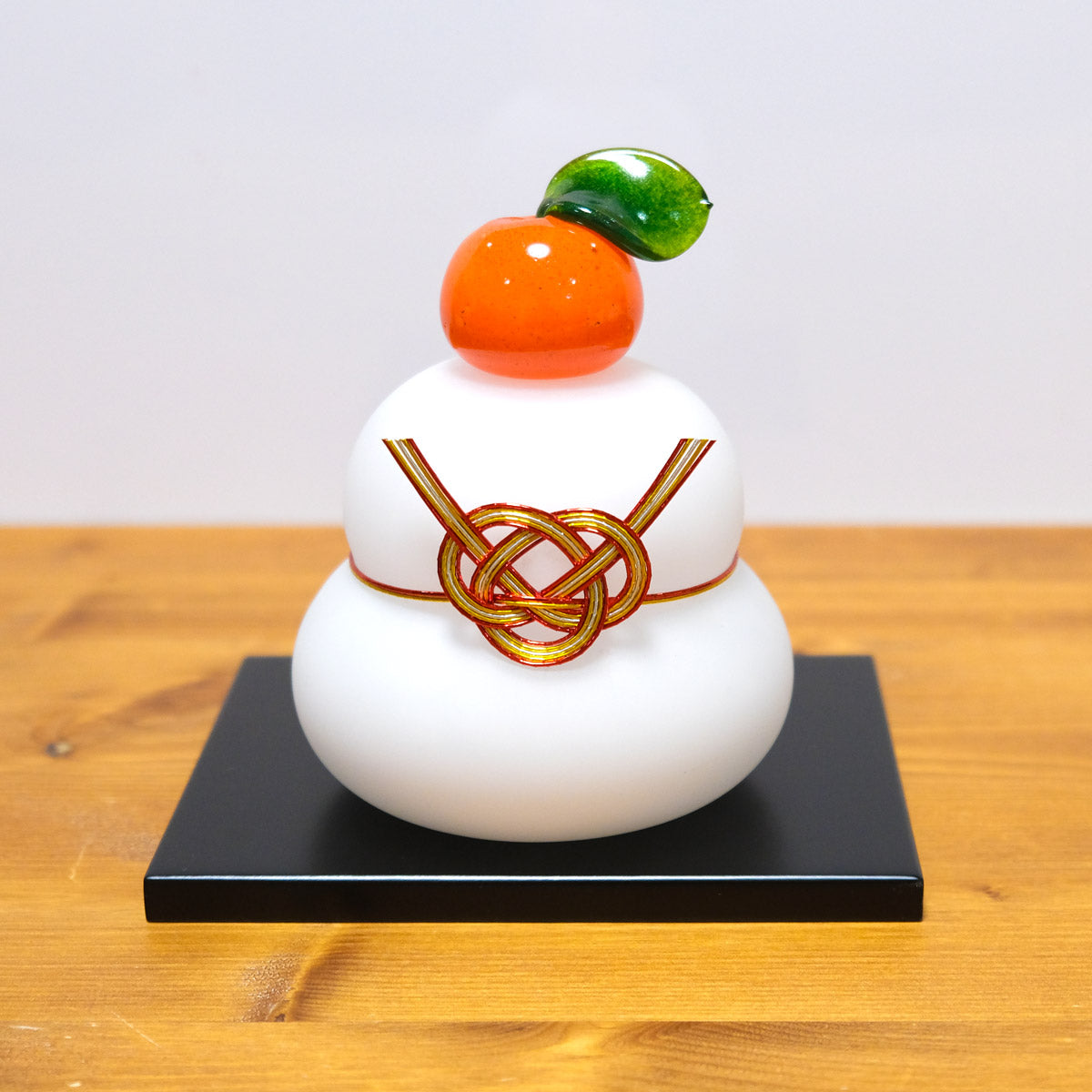 ガラスの白い鏡餅（L） glass calico グラスキャリコ ハンドメイド ガラスアート 化粧箱付 ガラス製 かがみもち オブジェ 置物 お正月