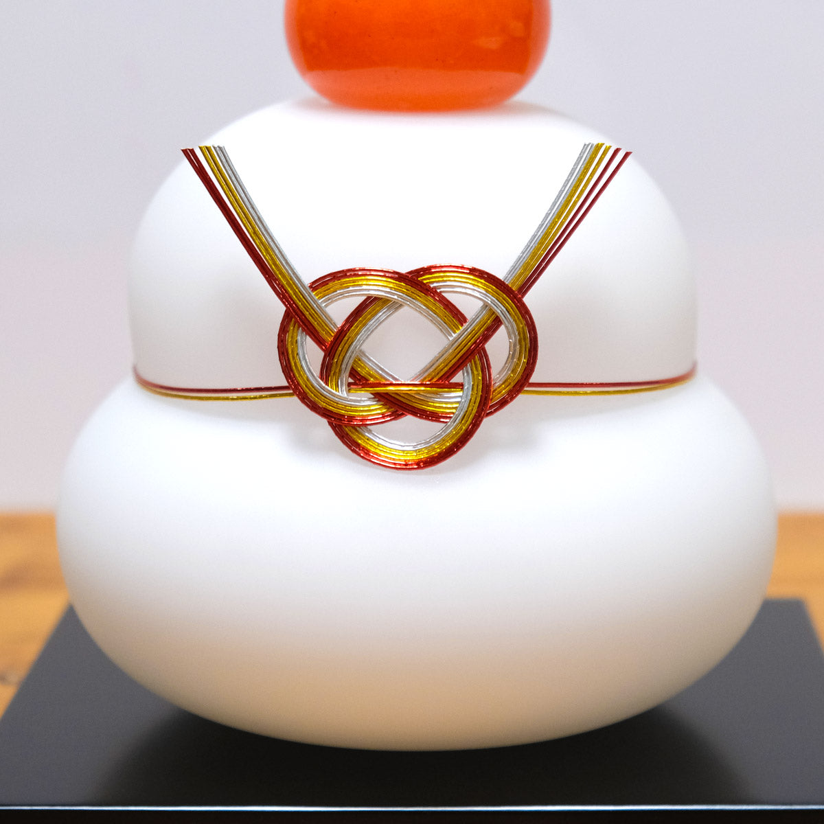 ガラスの白い鏡餅（LL） glass calico グラスキャリコ ハンドメイド ガラスアート 化粧箱付 ガラス製 かがみもち オブジェ 置物 お正月