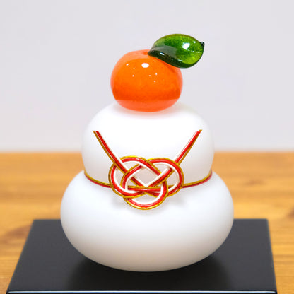ガラスの白い鏡餅（M） glass calico グラスキャリコ ハンドメイド ガラスアート 化粧箱付 ガラス製 かがみもち オブジェ 置物 お正月