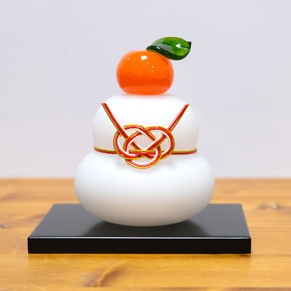 ガラスの白い鏡餅（M） glass calico グラスキャリコ ハンドメイド ガラスアート 化粧箱付 ガラス製 かがみもち オブジェ 置物 お正月