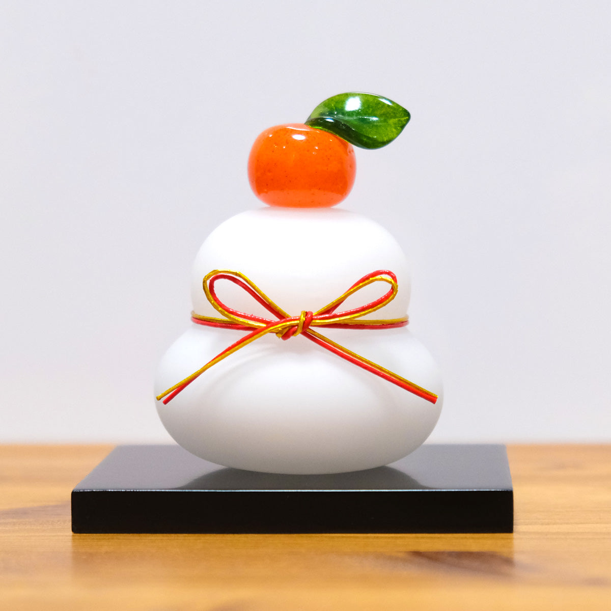 ガラスの白い鏡餅（S） glass calico グラスキャリコ ハンドメイド